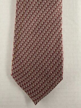 VINTAGE CHRISTIAN DIOR SILK TIE